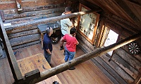 Ryan, John &#38; Judith check out Moscow Villa